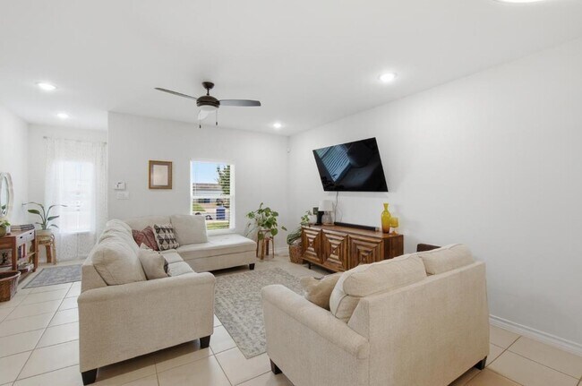 Foto del edificio - 5405 Travesia Ct