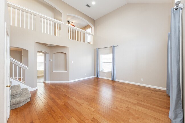 Building Photo - 14335 Pelican Marsh Dr