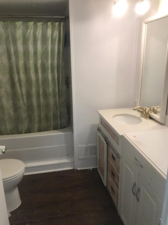 Foto del edificio - 3163 N Oakland Terrace