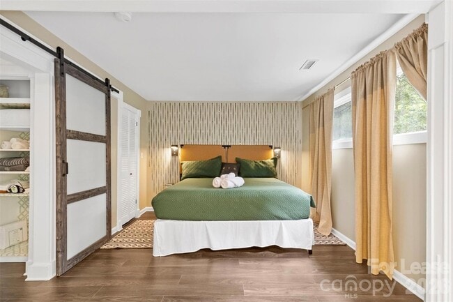 Building Photo - 25033 Molokai Dr