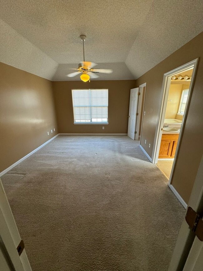 Building Photo - 250 Teak Ln: Freshly Painted 3BD, 2.5BA Ho...