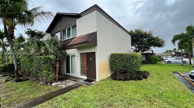 Building Photo - 3200 NW 5th Terrace
