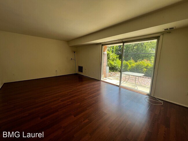 Foto del edificio - 3 br, 1.5 bath House - 7838 Lake Crest Dr