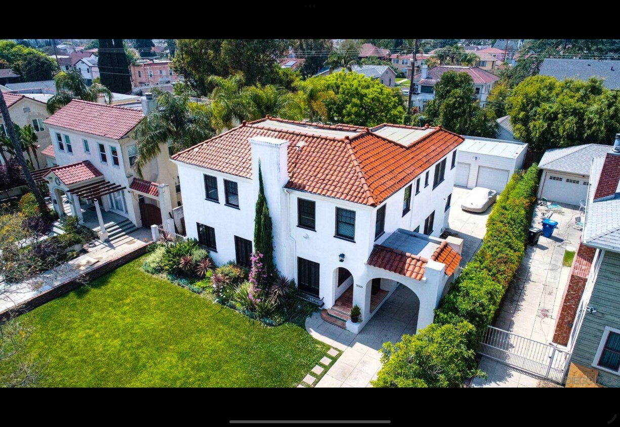 Foto principal - 2009 S Victoria Ave