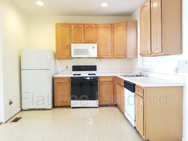 Building Photo - 20403 Elm Grove Terrace