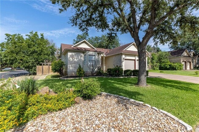 Building Photo - 12505 Hunters Chase Dr