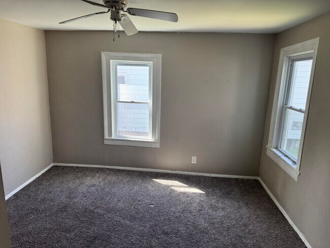 Foto del edificio - 3 Bedroom|1 bathroom house for rent