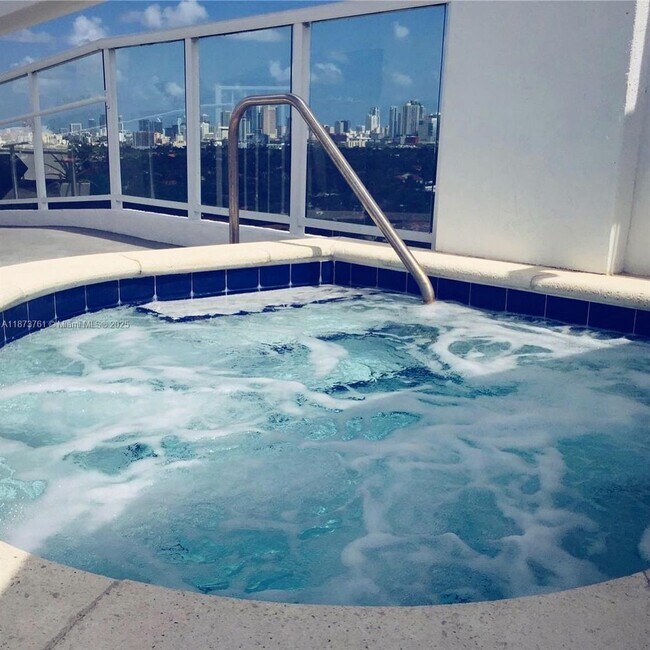 Foto del edificio - 1401 SW 22nd St