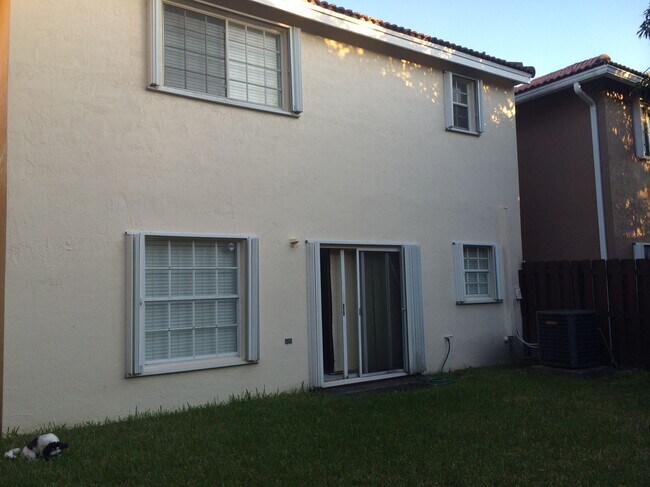 Foto del edificio - 10026 SW 162nd Path