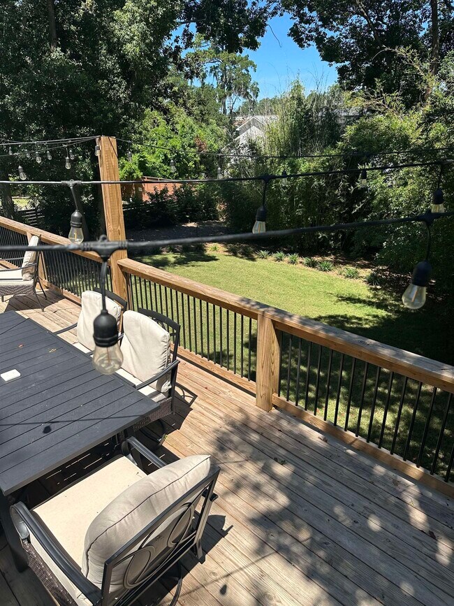 Foto del edificio - 420 E 6th Ave