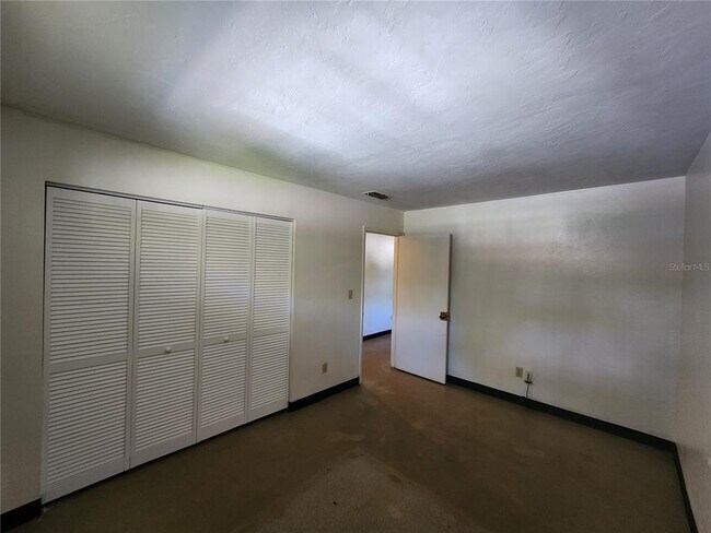 Foto del edificio - 5817 NW 23rd Terrace