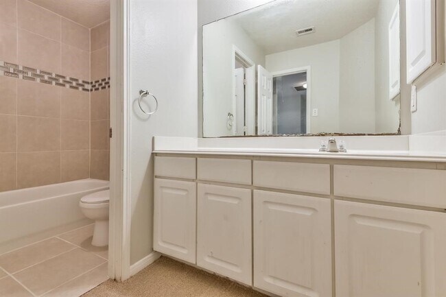 Foto del edificio - 9845 Youpon Ridge Way
