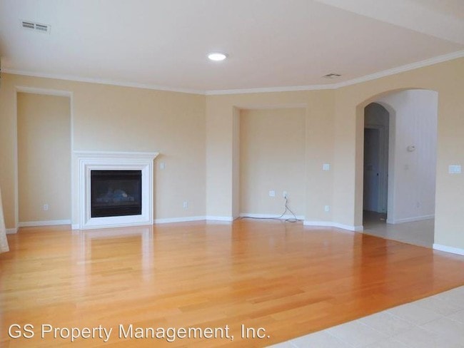 Building Photo - 5 br, 4 bath House - 4212 Indigo Oak Court