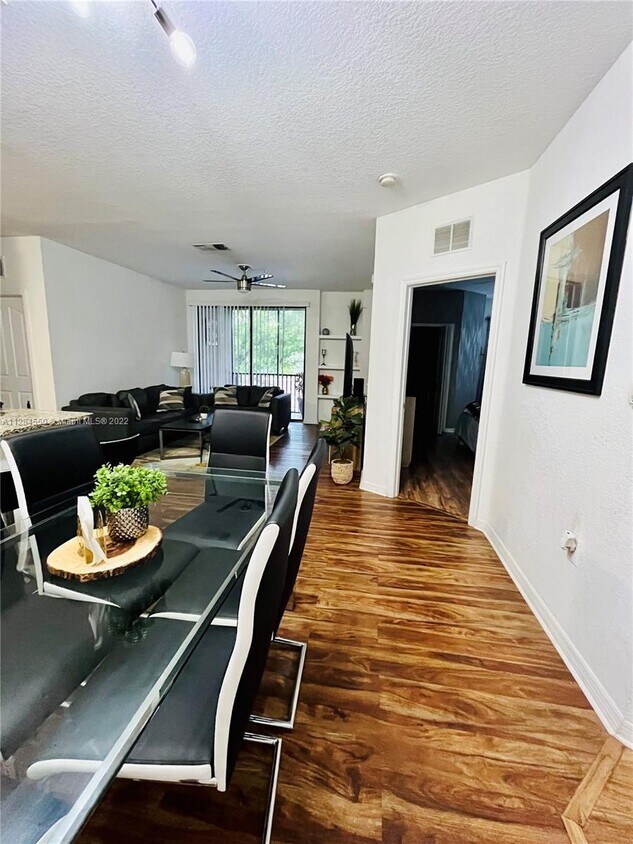 6141 Metrowest Blvd Unit 207, Orlando, FL 32835 Condo for Rent in