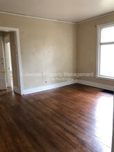 Building Photo - 609 Pearl St