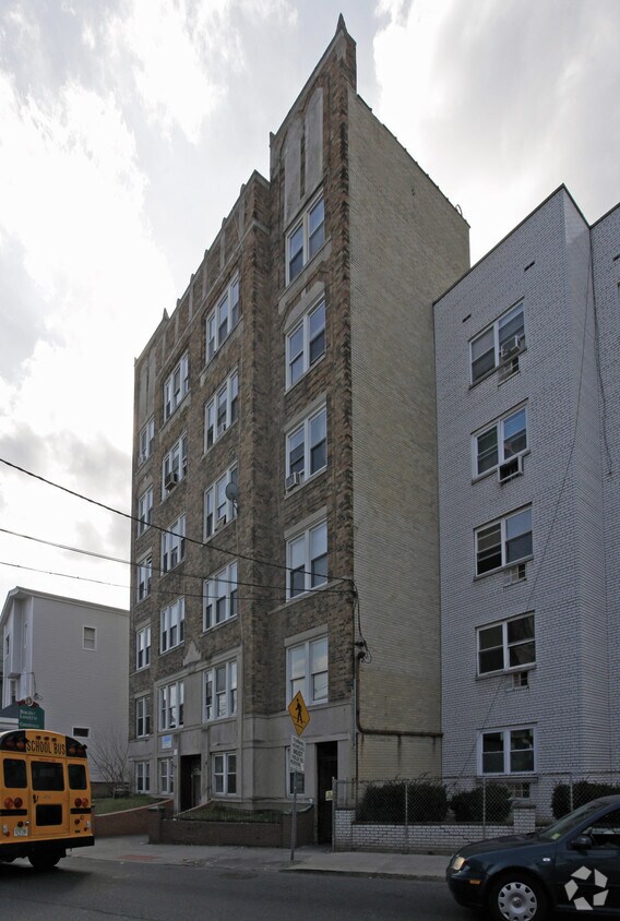 Building Photo - 55 Tonnele Ave