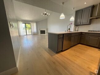Building Photo - 1310 Ridge Ct