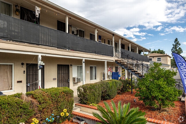 Foto del edificio - 916 S. Cambridge St.