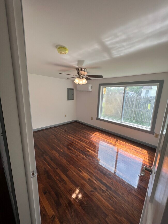 Foto del edificio - 140 Eagle St