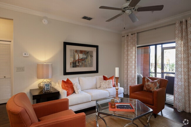 Interior Photo - The Lakes at Brandon West