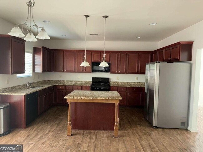 Building Photo - 1099 Sandy Bank Ct NE