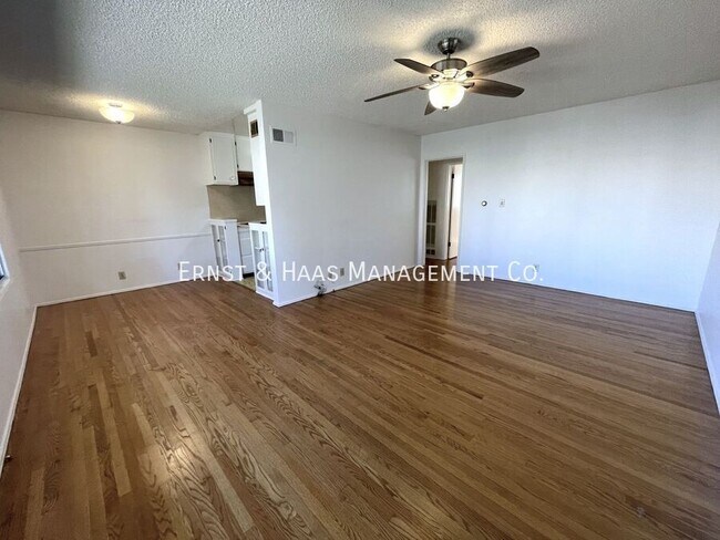 Building Photo - 100 Cerritos Ave