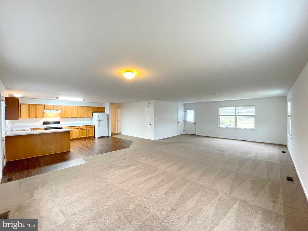 Foto principal - 44994 Serenity Farm Ln