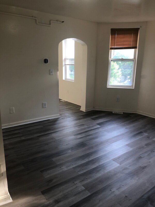 Foto del edificio - 4101 Fernhill Ave