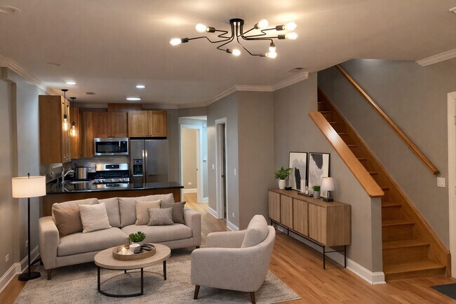 Foto del edificio - 4662 N Winthrop Ave