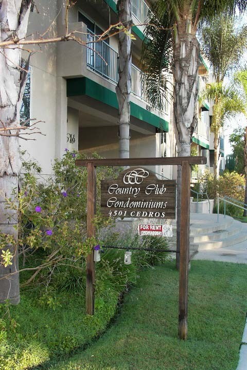 Foto del edificio - 4501 Cedros Ave