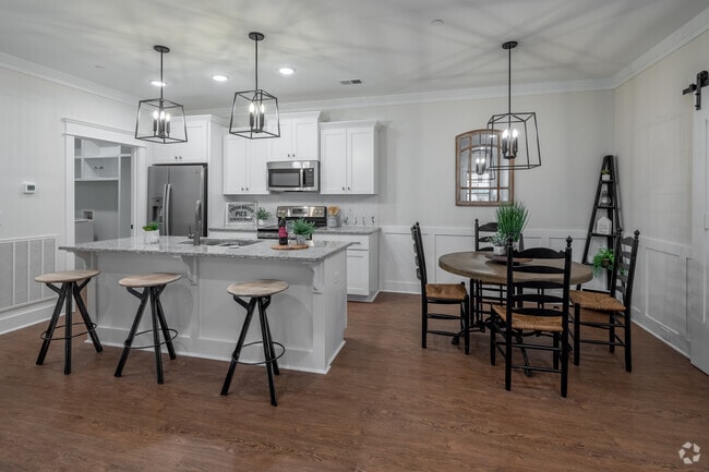 2BR, 2BA - Harper - 1,265SF - Dining - Southaven