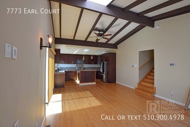 Building Photo - Spacious 3 Bedroom On A Quiet Cul-De-Sac