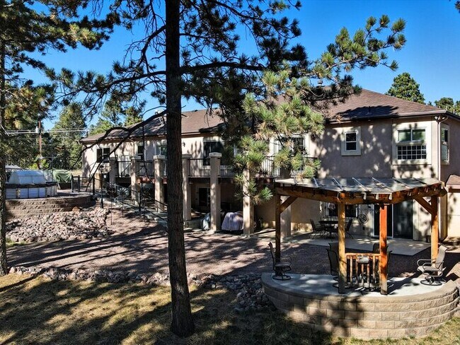Foto del edificio - 12855 Murphy Rd
