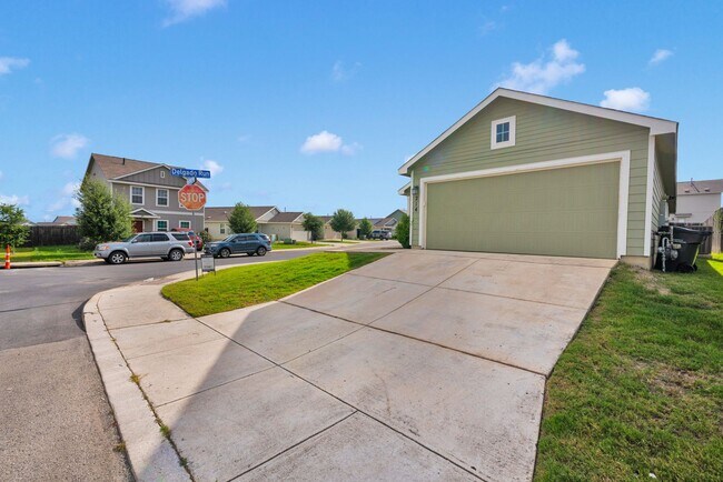 Foto del edificio - Beautiful 4 bedroom home in Rosillo Creek!...