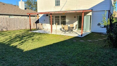 Building Photo - 5819 W Harrow Dr