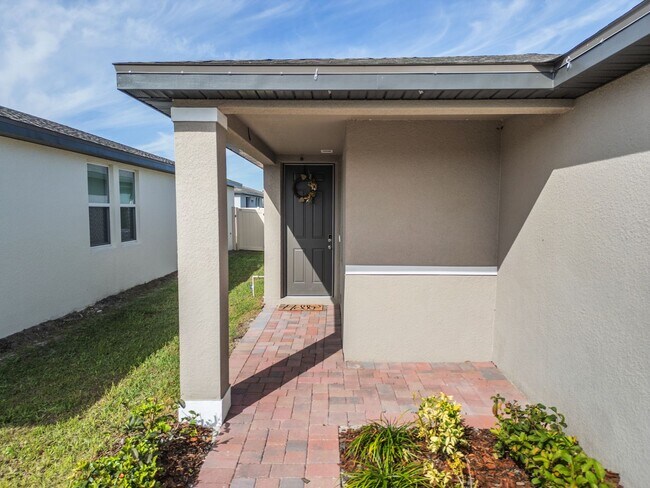 Foto del edificio - Newly Built 4/2 in Lake Deer Estates of Poinciana!