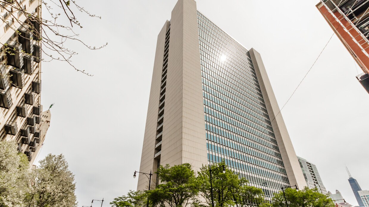 Primary Photo - 500 W Superior St