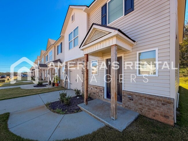 Building Photo - Sign a lease by 12/31/2025 to receive ONE FREE MONTH prorated over a 13 Month Lease for a DISCOUN...