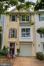 Building Photo - 2261 Forsythia Dr