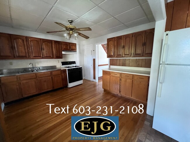 Photo - 92 Hume Ave (Medford, MA) Townhome