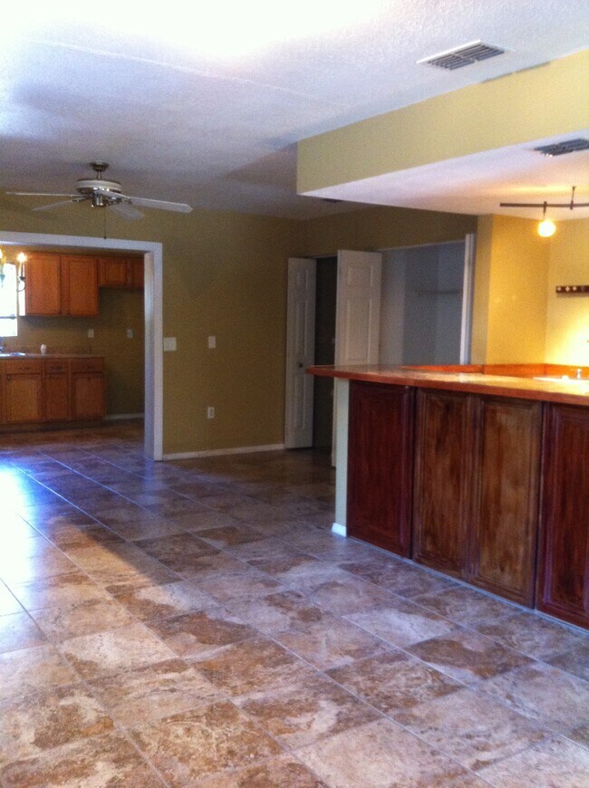 416 N Tuttle Ave, Sarasota, FL 34237 House Rental in Sarasota, FL