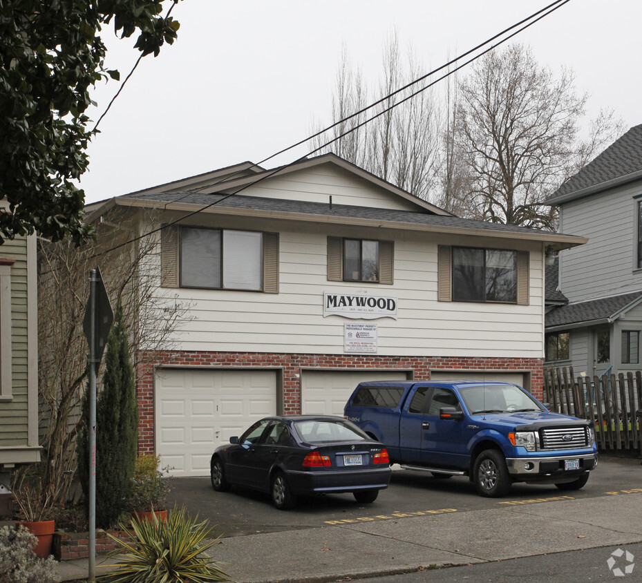 Building Photo - Maywood