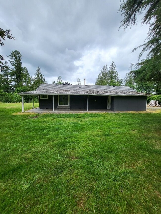 Building Photo - STATUS: UNAVAILABLE; PENDING APPLICATION-R...