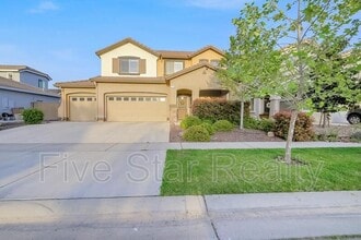 Building Photo - 5609 Peach Tree Dr