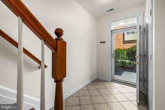Building Photo - 129 Hearth Ct