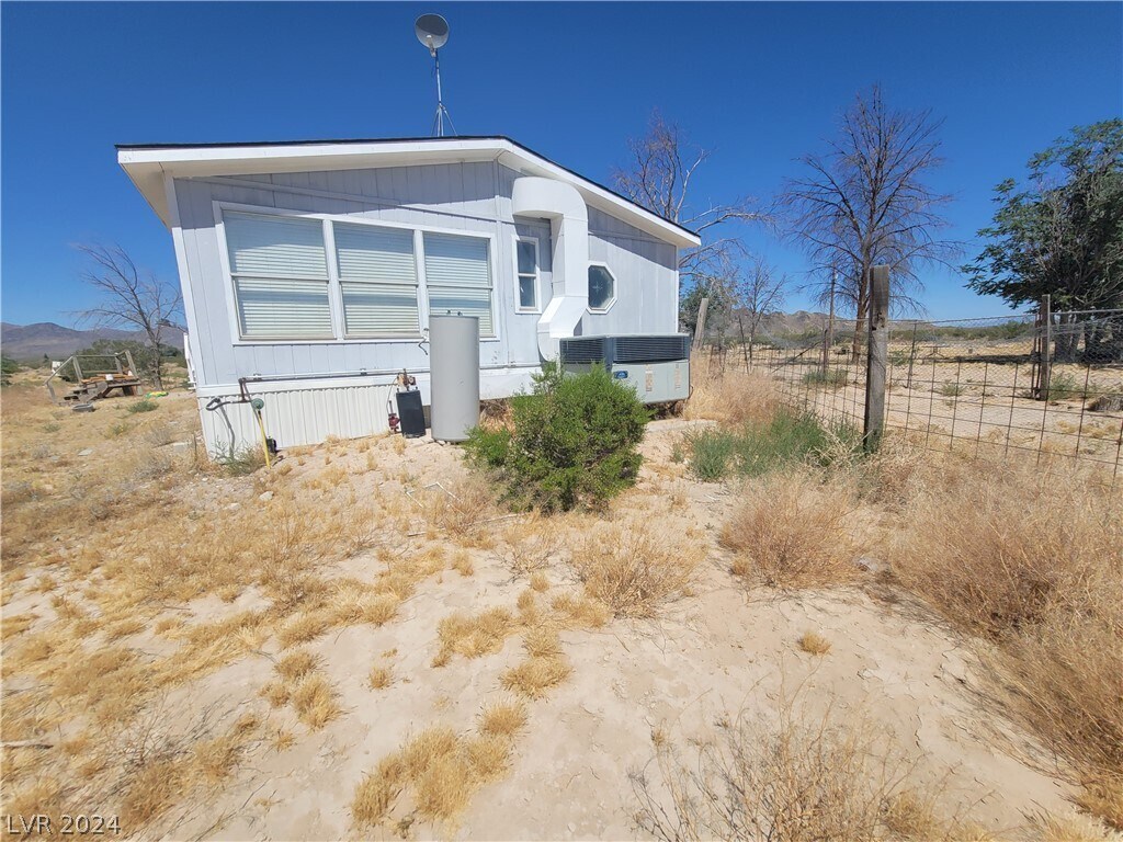 Primary Photo - 3021 Borax Ave