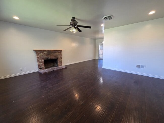 Foto del edificio - 766 E Pillsbury St