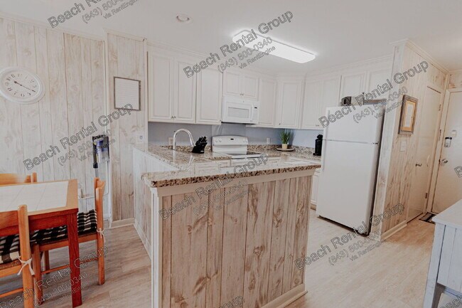 Building Photo - 4315 S Ocean Blvd
