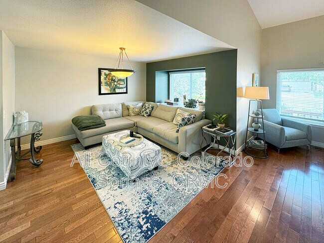 Foto del edificio - 2970 Haystack Dr