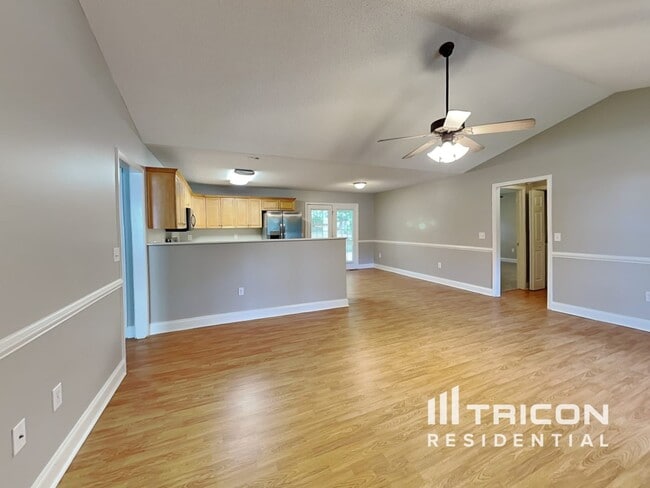 Building Photo - 657 Beavers Cove Ln NW